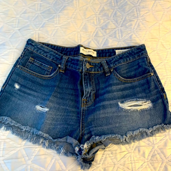 Bullhead Denim - Bullhead Jean Shorts. Size 00